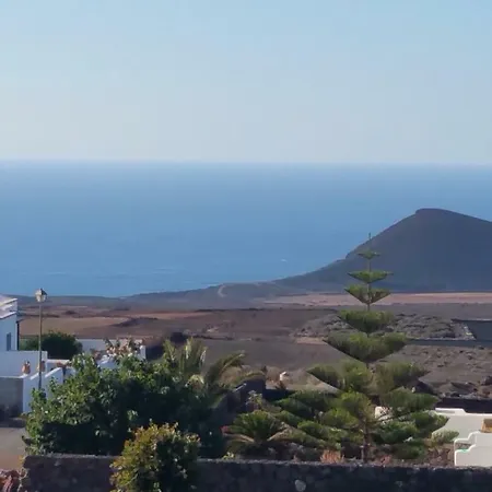 Casa Candela * تيناجون